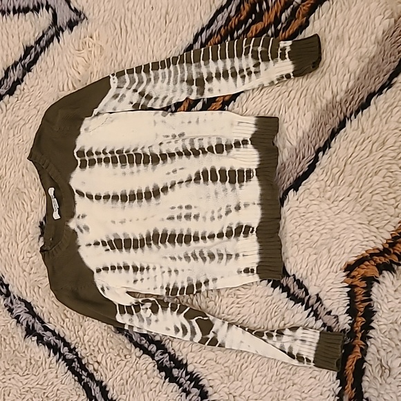 Forever 21 Seaweed Green Sweated - Picture 1 of 3